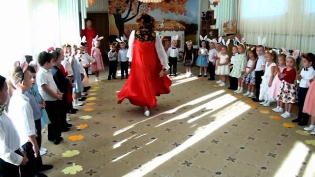 Праздник осени в детском саду, видео 1 смотреть онлайн