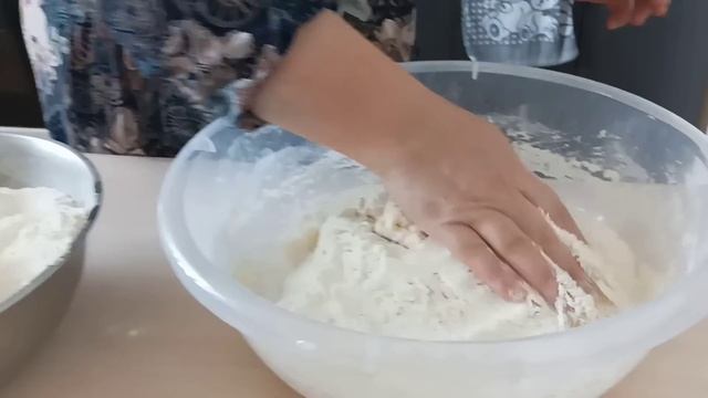 Уникальное тесто мало кто знает о нём готовила моя прабабушка а сейчас я #Ингушетия #Чечня #Дагеста смотреть онлайн