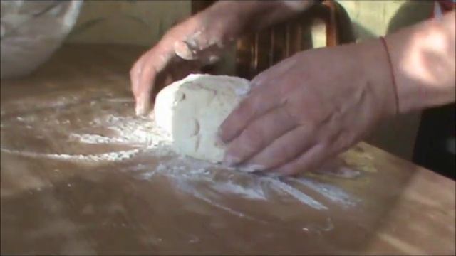 Русские пирожки с мясом, вкусно, экономно и быстро.wmv смотреть онлайн