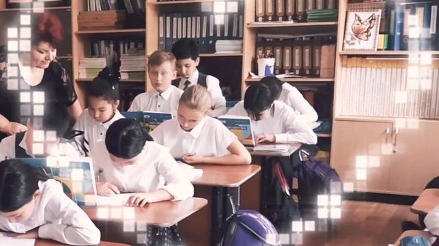 12 июня 2022 г. Выпускной в начальной школе смотреть онлайн