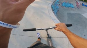 ОТ ПЕРВОГО ЛИЦА ГЛАЗАМИ СУМАСШЕДШЕГО САМОКАТЕРА | ПО СКЕЙТ-ПАРКАМ МОСКВЫ!