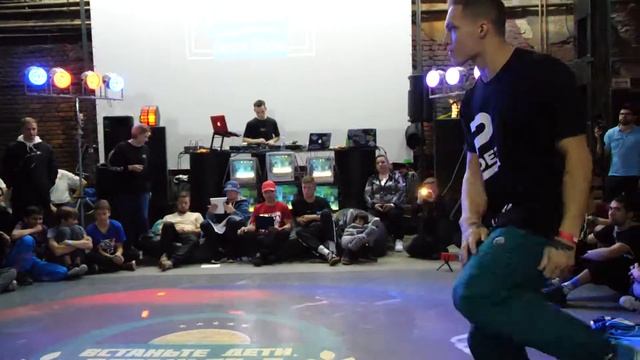 breakdance отбор про - bboy Владос vs ArtRocket - ВДВ круг | Russia Battle Pro 2018 смотреть онлайн