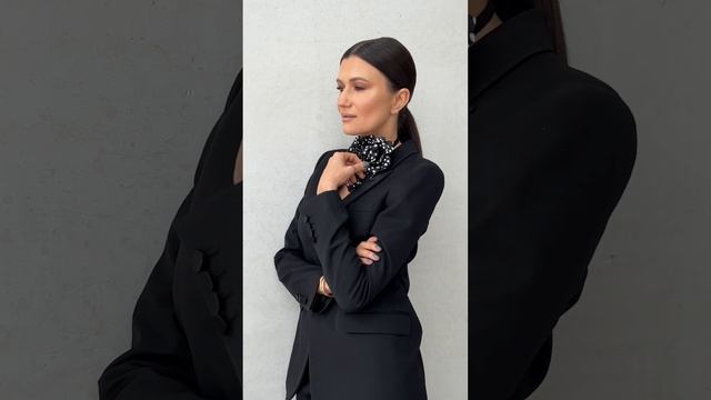 Roza черная в белый горох 15-17см смотреть онлайн