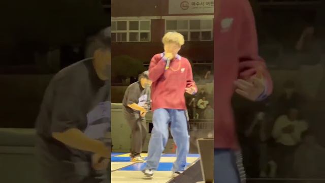 220929 Burnout Syndrome 비오 직캠 (BE'O fancam) - 여수 한영대 축제 смотреть онлайн