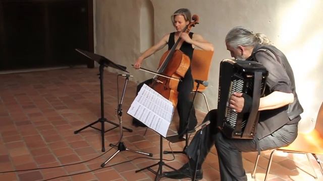 Dorothee Gurski & Gerhard A Schiewe - Libertango смотреть онлайн