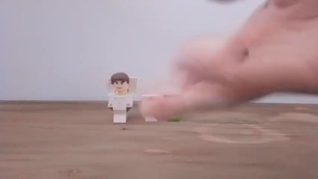 LEGO Skibidi toilet Noob VS Pro (4 Toilets) смотреть онлайн