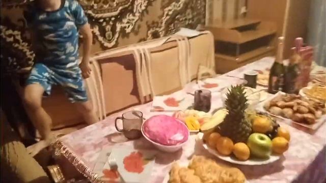 Новогодний стол.Квест и лотерея для детей. смотреть онлайн