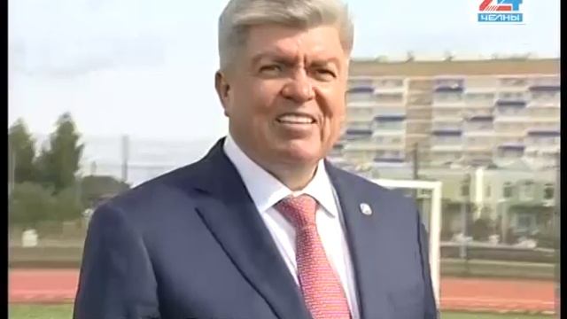 Новой 42 школе уникальная спортплощадка смотреть онлайн