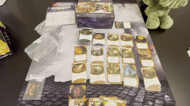 Carcosa Is Back! - Investigator Expansion Unboxing | Arkham Horror: The Card Game смотреть онлайн