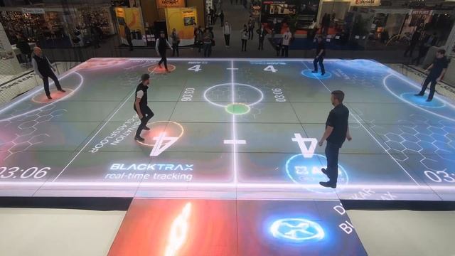 Virtual Air Hockey Game On LED GlassFloor! смотреть онлайн