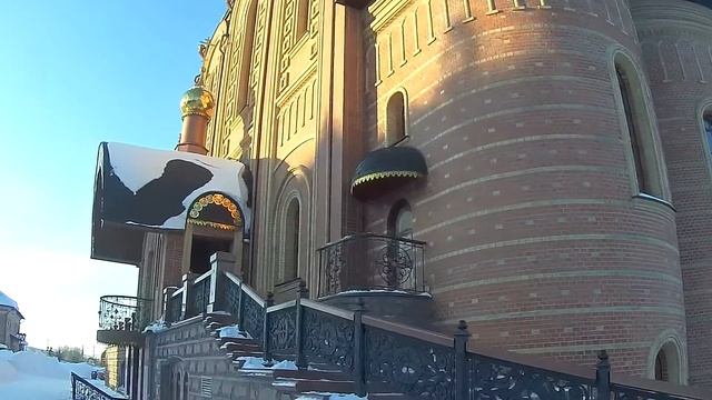 город Осинники. Храм Святой Троицы. Зима 2017 г. Хозяин Life смотреть онлайн