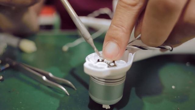 DJI Phantom 4 pro repair. Body (case) replacement. смотреть онлайн