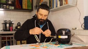 Как Расклинить КОМПРЕССОР холодильника с помощью диодов. Ремонт холодильников