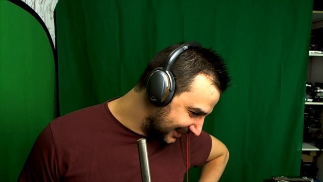 Can HD 6990`S CROSSFIRE be used in 2019? Single GPU vs Dual GPU graphics card смотреть онлайн