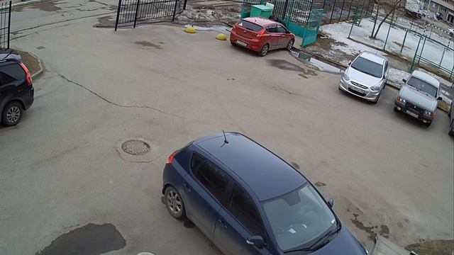 RVI-IPC43S V.2 День(2048×1536 12 кадров/с) смотреть онлайн