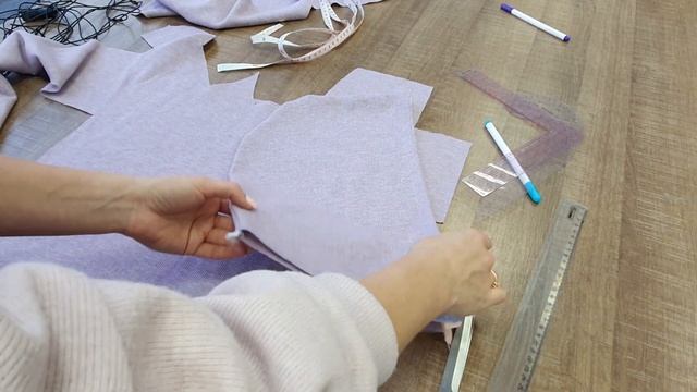 Шьем из остатков ткани крутой капюшон КАПОР без выкройки, сразу по ткани! смотреть онлайн