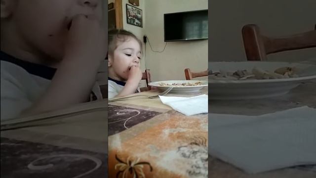 Люблю я макароны смотреть онлайн