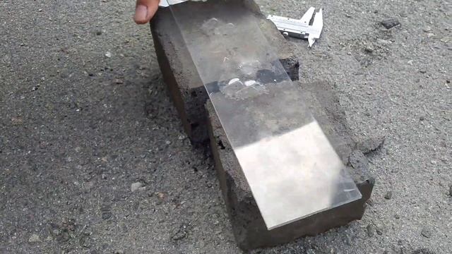 Поликарбонатное стекло - crush test