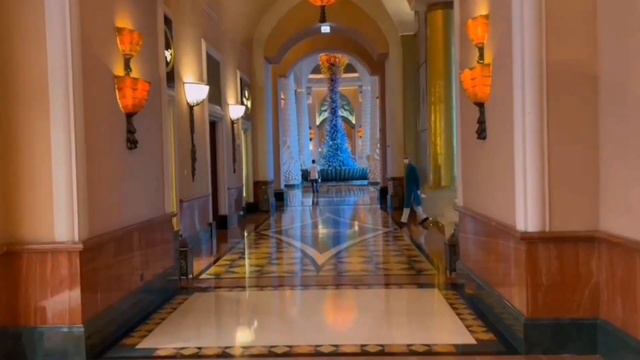 Dubai luxurious Atlantis palm hotel dubaitour with family 2022|dubai vlog|by life with masoomaazeem смотреть онлайн