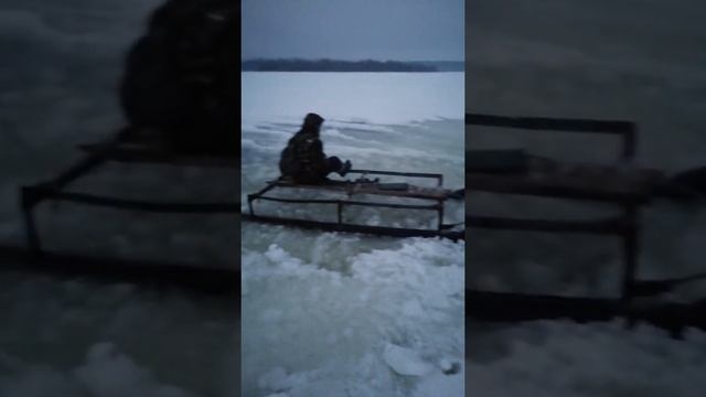 Застряли на рыбалке. Самодельный снегоход. смотреть онлайн