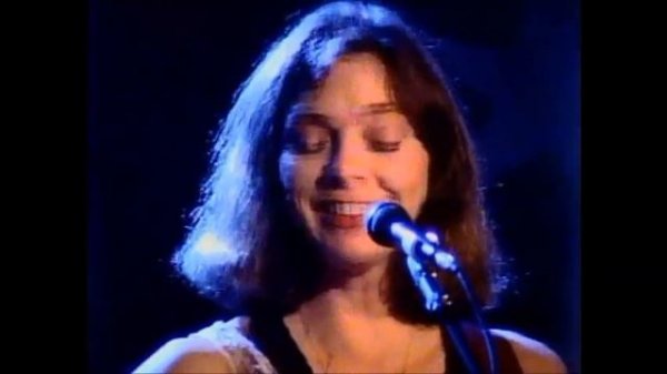 Nanci Griffith - There's A Light Beyond These Woods (Mary Margaret)