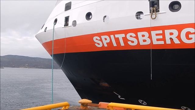 MS Spitsbergen Hurtigruten ship in Kirkenes Norway смотреть онлайн