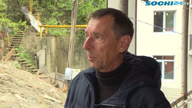 Жители переулка Амбулаторный могут пострадать от оползня смотреть онлайн