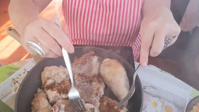 Пью КАСТОРКУ... ГОТОВЛЮ КРОЛИКА!!!! смотреть онлайн