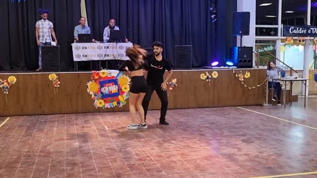 Dance4all - Victor e Talita - Zouk Brasileiro - Aniversário do Josi смотреть онлайн