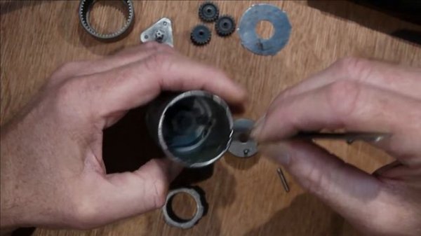 Black and Decker 9019 Electric Screwdriver Gearbox Disassembly and Re-assembly