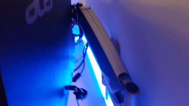 Minimal Gaming Setup/Room Tour 2017 using eGPU( Razer Core ) and Ultimate Cable Management смотреть онлайн