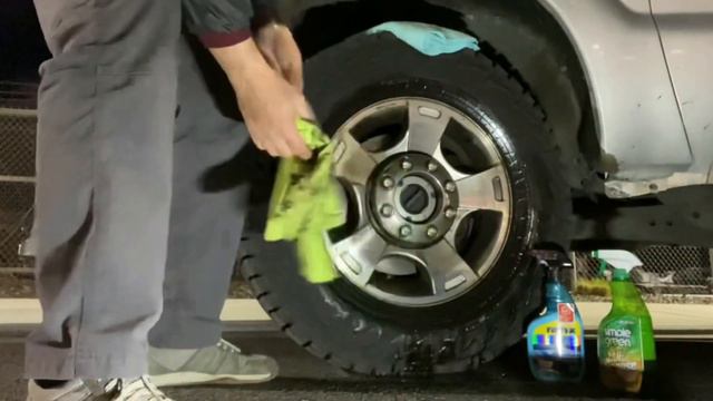 The Chuck Truck - waterless car wash смотреть онлайн