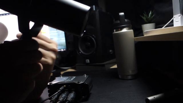 Does the SM57 + A81Ws mod sound like a Shure SM7B? смотреть онлайн