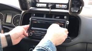 Установка RCD 360 в VW Tiguan PQ35