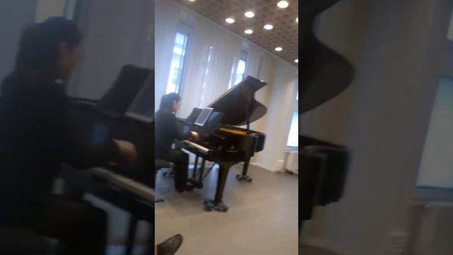 Xian Xuan Zhou (Chine) interpréte la Sonate de Jacques Casterede (Ier mouvement) смотреть онлайн