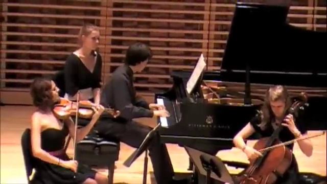 Arensky Piano Trio in d minor, III. Elegia смотреть онлайн