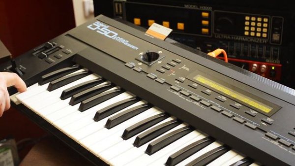 Roland D-50 Demo