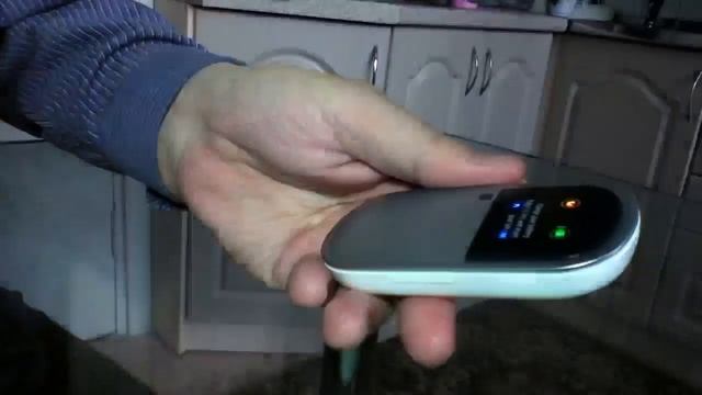 Краткий обзор 3G-WiFi-роутера Huawei E5830 смотреть онлайн