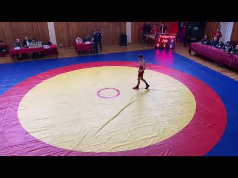 Тажудинов Ибрагим, в красном трико - на первенстве города по в/б в весе 54 кг. г.Махачкала - 2022 г. смотреть онлайн