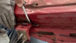 Ремонт петель дверей Таврия, Славута.