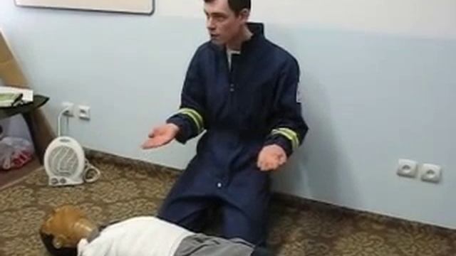 17-01-Транспортировка на носилки.AVI смотреть онлайн