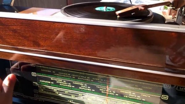 Радиола УРАЛ-114.