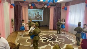 Танец "Тучи в голубом"