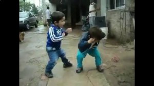 Дети зажигают  Прикол! Веселые и смешные детские танцы