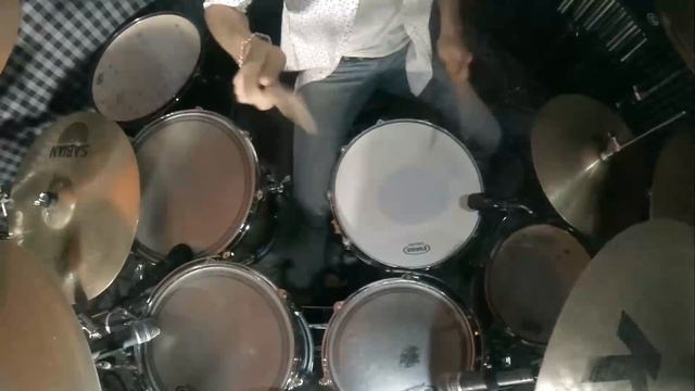 Halim Juraev & Olimjon Hakimov drum solo 2015 смотреть онлайн