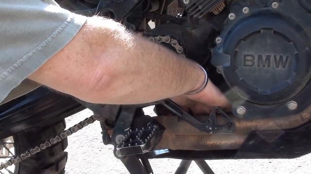BMW F800GS Front Sprocket Cover and Guard by Scheffelmeier смотреть онлайн