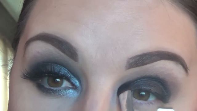 New Year's Eve Makeup Look| Glitter & Smoke смотреть онлайн