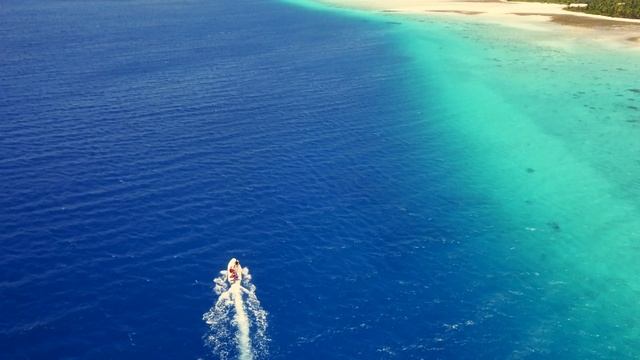 Ailuk Atoll Canoe Sailing 2018 (Bikon Bejwak aerial footage) смотреть онлайн
