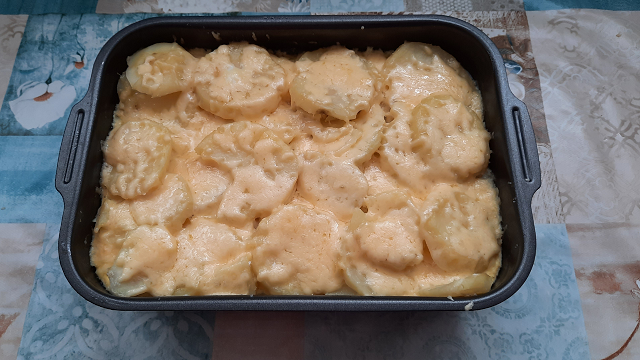 Рыбная запеканка с картофелем.mp4 смотреть онлайн