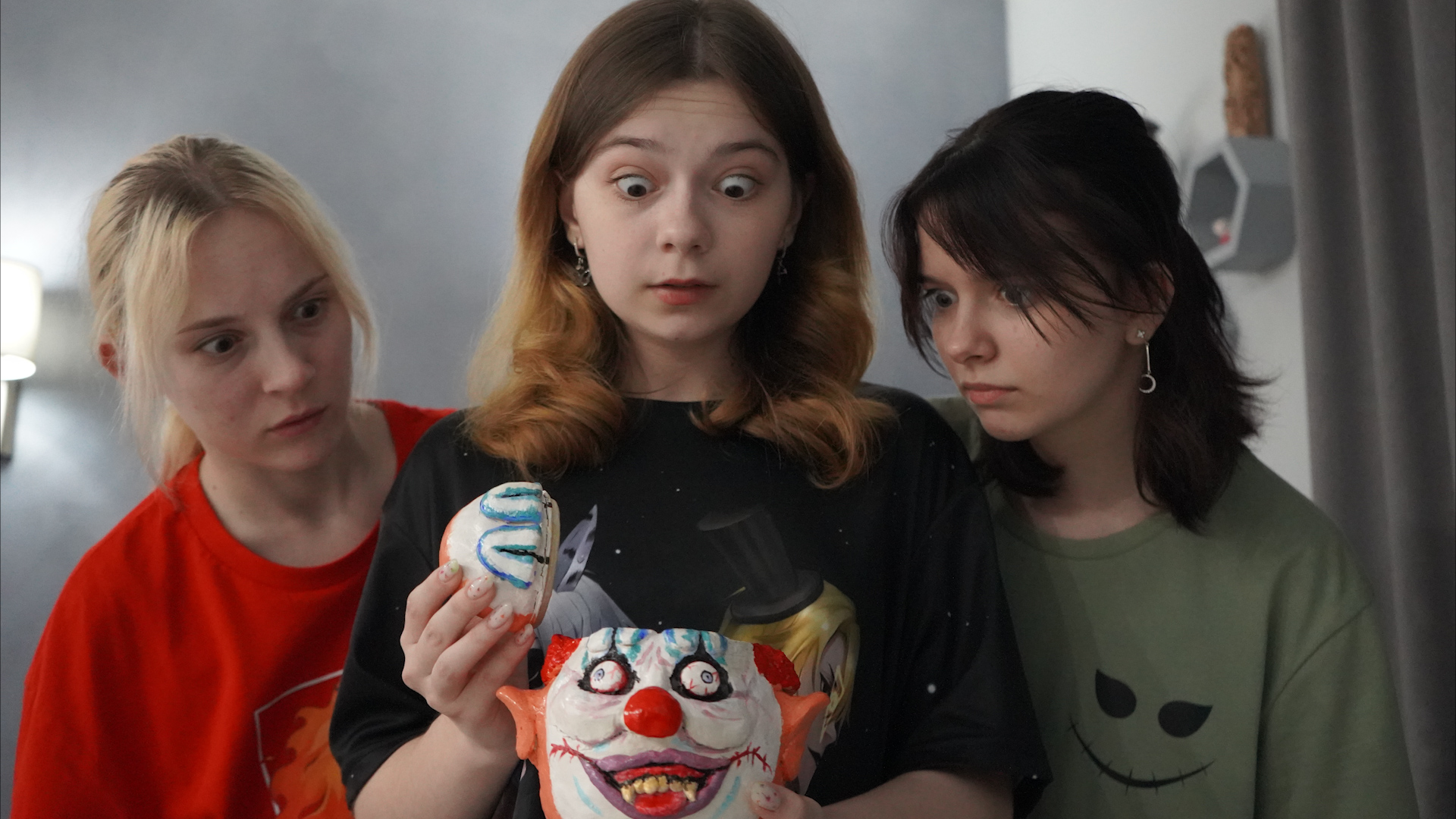 ЧТО БАКУ ПРИТАЩИЛ В ДОМ СОНИ? С ПАПОЙ ПРОИЗОШЛО ЧТО-ТО СТРАННОЕ! смотреть онлайн